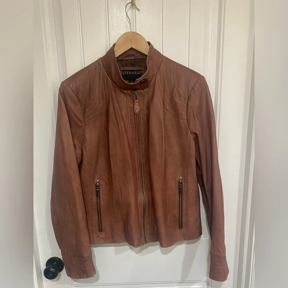Bernardo Women's Tan/coffee with a hint of cream Leather Jacket - Picture 1 of 14